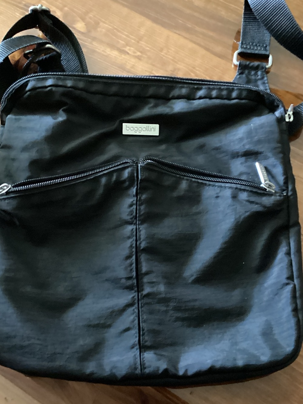 Baggallini Black Nylon Crossbody Messenger Bag